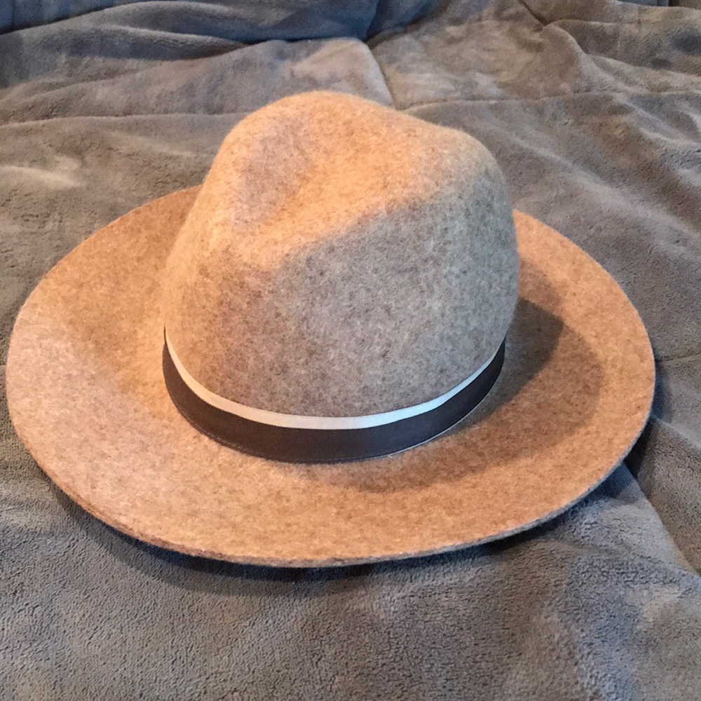 Lucky Brand Hat